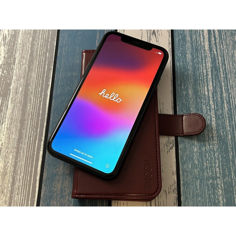Apple iPhone 11 - 64 GB - Black (AT&T) (Single SIM)